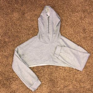 SUPER CROPPED GREY SWEATSHIRT